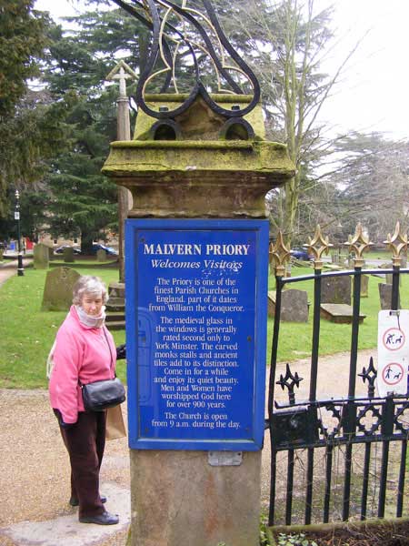Entrance to Great Malvern Priory churchyard